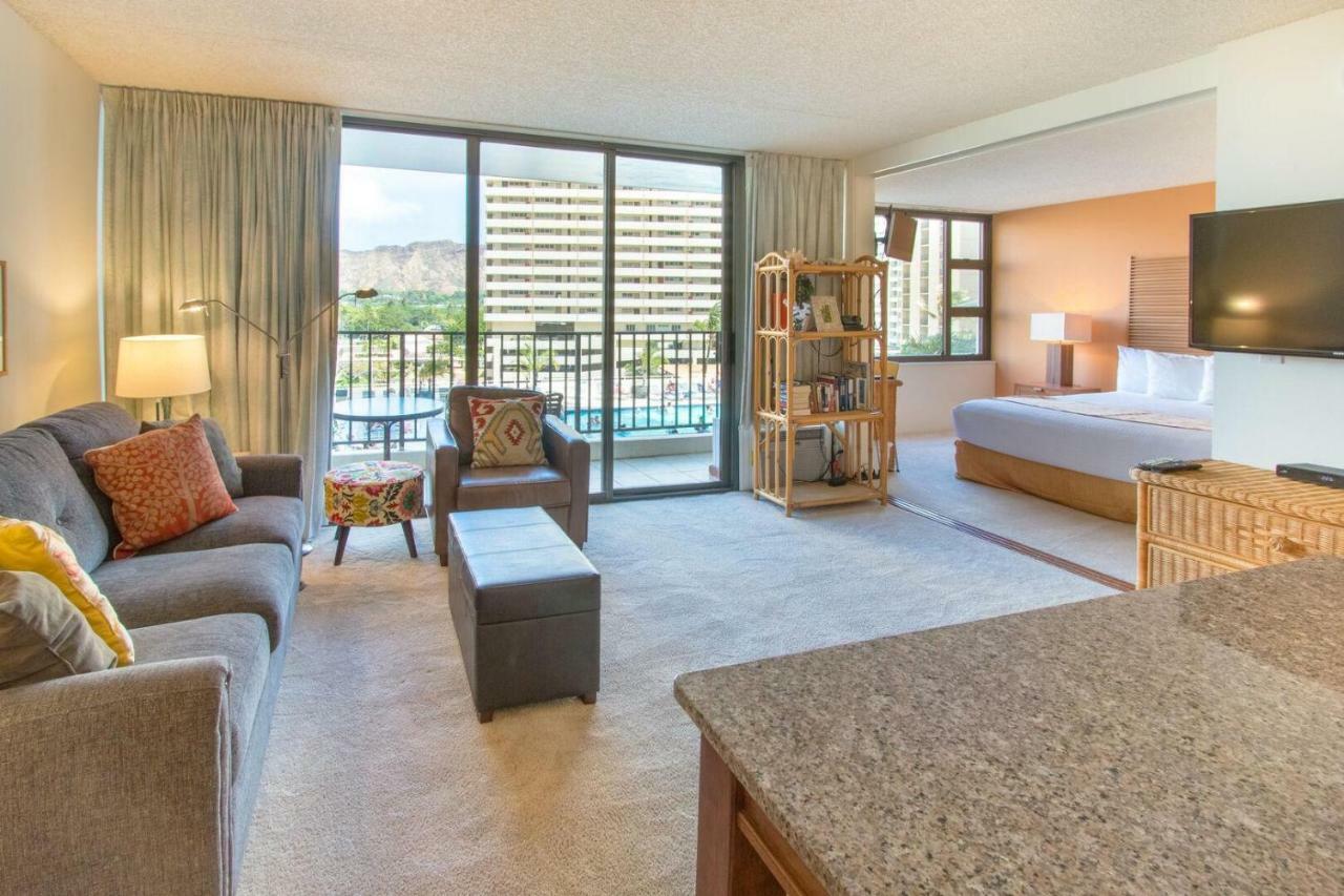 Waikiki Banyan By Koko Resorts Honolulu Rum bild