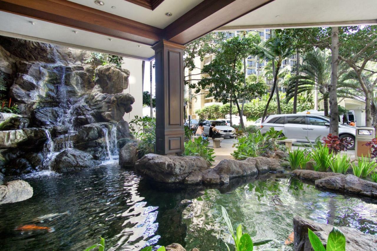 Waikiki Banyan By Koko Resorts Honolulu Exteriör bild